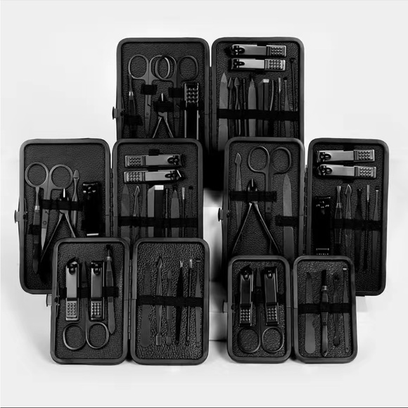 12 Piece Manicure Set - Black - Picture 8 of 8
